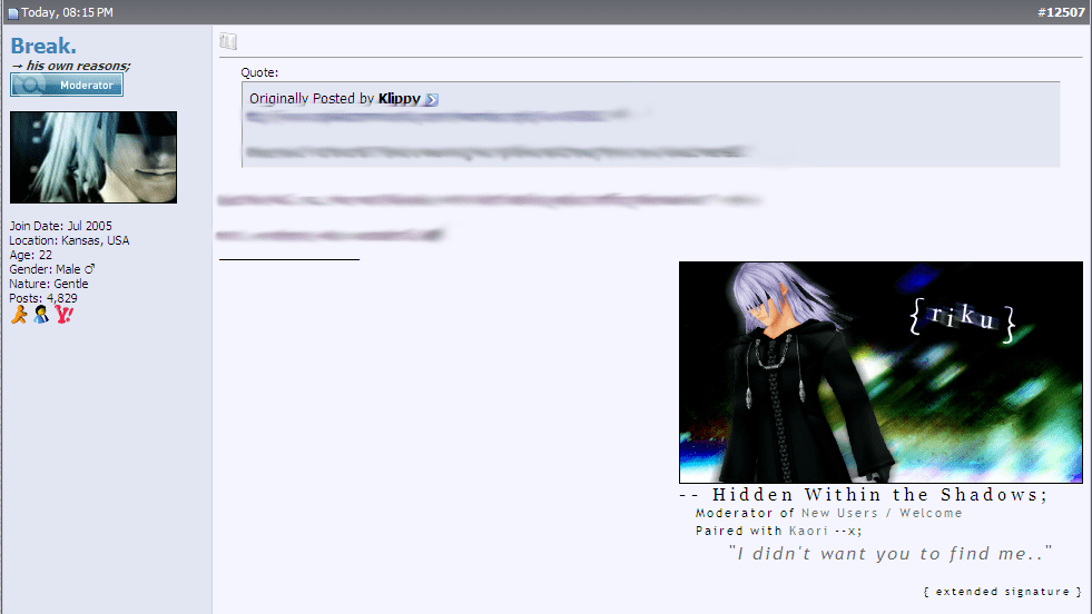 A screenie of Riku theme.. so I can remember it's epicness when I switch themes. Because everyone knows I do that often. xD; 

The font is blurred out