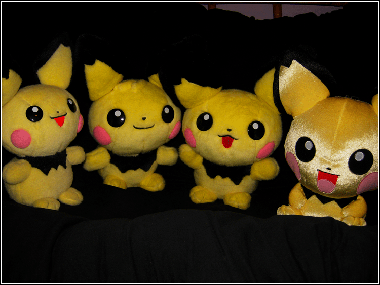 All my large Pichu plush.

From left to right:
→ Talking Pichu plush. I got it from the NYC Pokémon Center back before it was replaced. :D
→ Pichu Bro