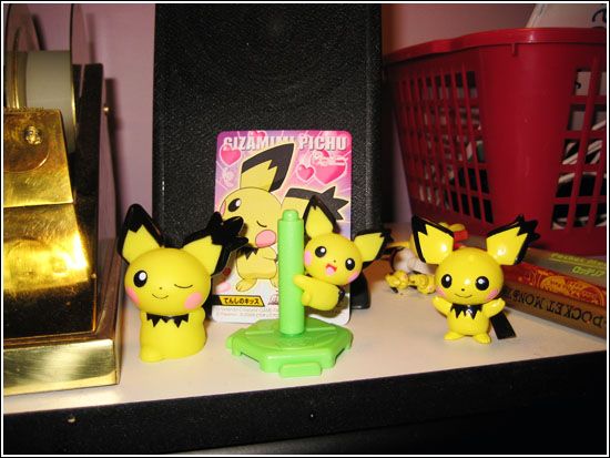 All the figures of Gizamimi Pichu I have as of July 8, 2009. On the left, the attack kid (using... Charm or something? What's the move "Angel Kiss" in
