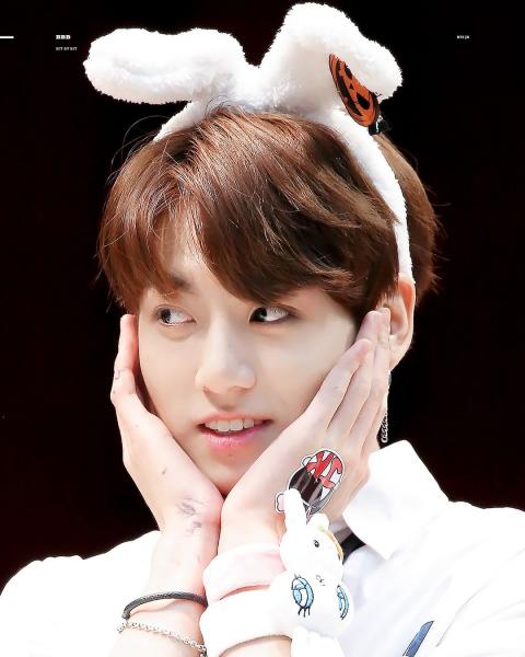 D' aww, I love Kookie in bunny ears! :3
