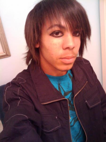 Emuz ;3