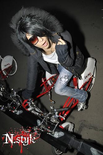 He looks so cute here. :D