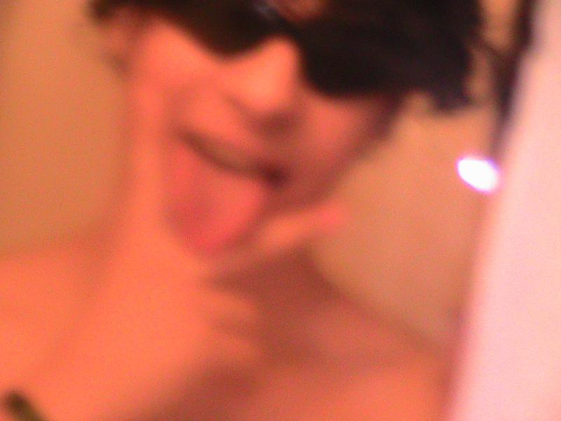 I only have two pics atm and this is one of them...