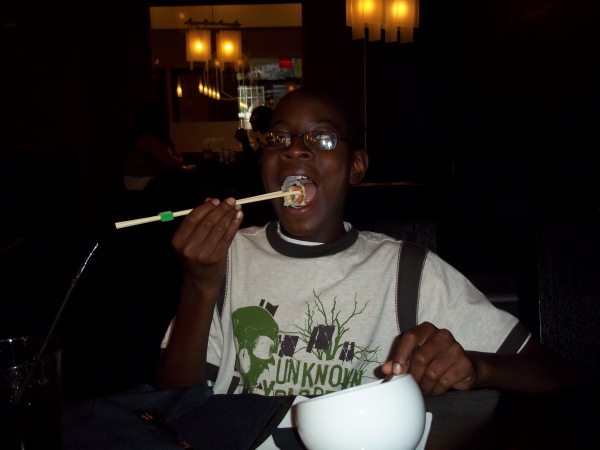 i'm eatin sushi