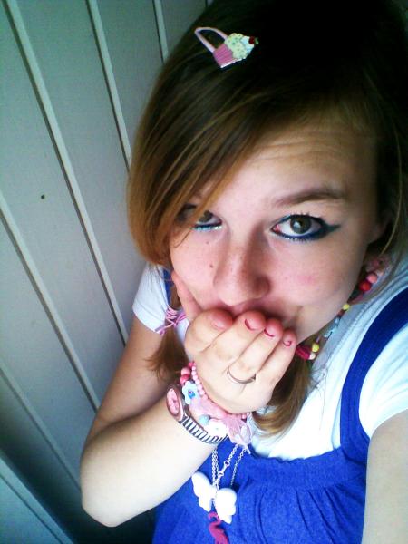 Just because I love my make up on this picture 8D