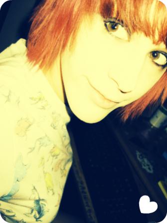 My hairs pink. The pic is just yellow toned.