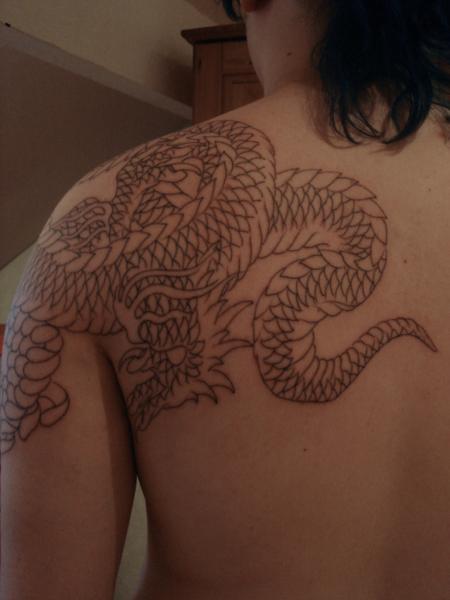 Outline, rear.