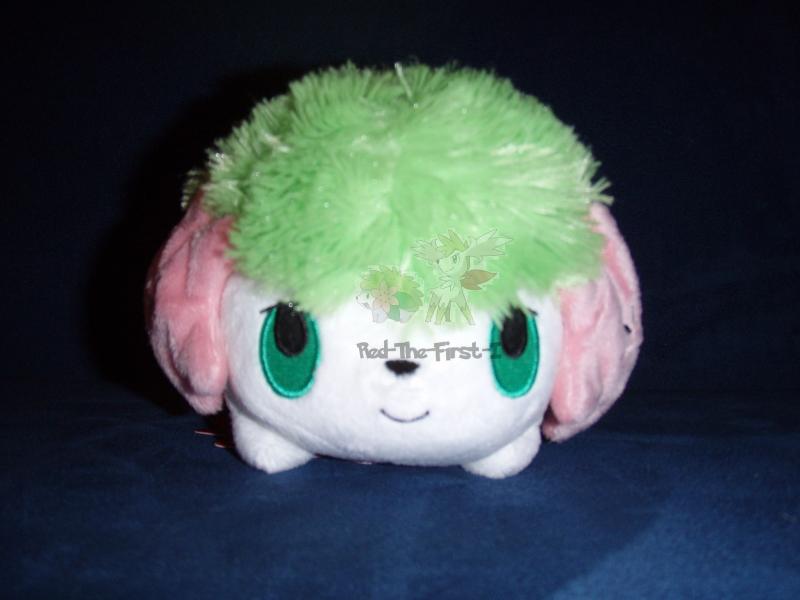 Part 02/14:

A Classic Front View of the Land-Form Shaymin Pokédoll !