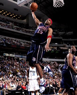 Vince Carter of the New Jersey Nets